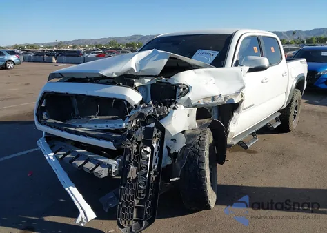 2023 Toyota Tacoma Trd Off Road z USA, uszkodzony, nr VIN 3TMCZ5AN7PM596113